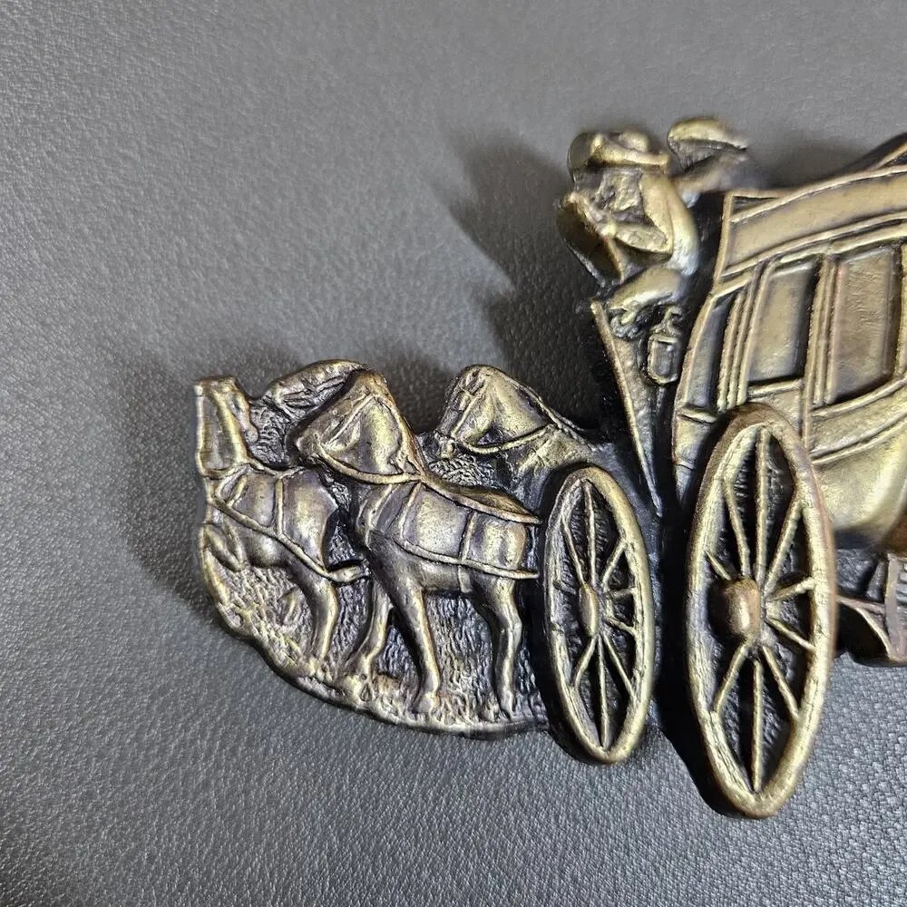 Vtg Stagecoach Western Belt Buckle Yellowstone Cowboy Rugged 3D Yeehaw